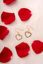 Load image into Gallery viewer, Hammered Heart Earrings