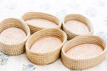 Load image into Gallery viewer, Oval Ivy Swirls Bread Warmer Basket