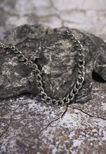 Load image into Gallery viewer, Linked Curb Chain in Stainless Steel