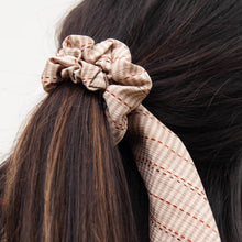 Load image into Gallery viewer, Lily Scrunchie