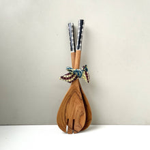 Load image into Gallery viewer, Bone Handle Spoon Set