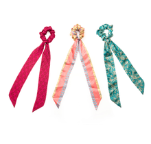 Load image into Gallery viewer, Lily Scrunchie