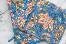 Load image into Gallery viewer, Tuscan Bloom Pot Holder
