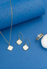Load image into Gallery viewer, Clare Opal Earrings
